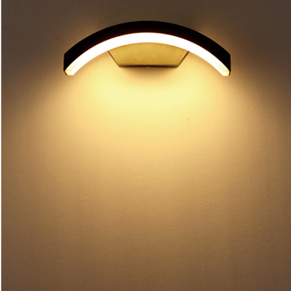 10792 Sconce WL1372 5000K 7.5W